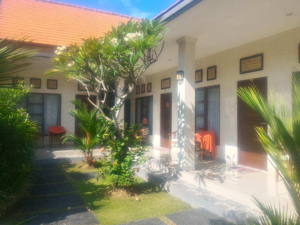 Purnama Guesthouse Canggu  Exterior photo