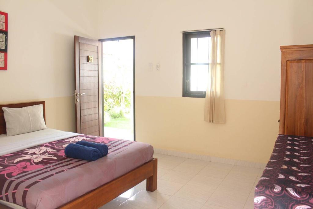 Purnama Guesthouse Canggu  Exterior photo
