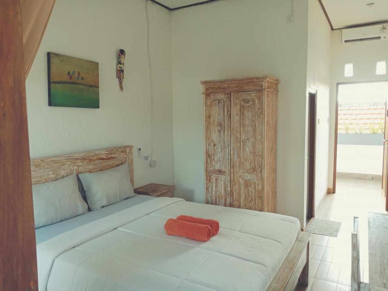 Purnama Guesthouse Canggu  Exterior photo